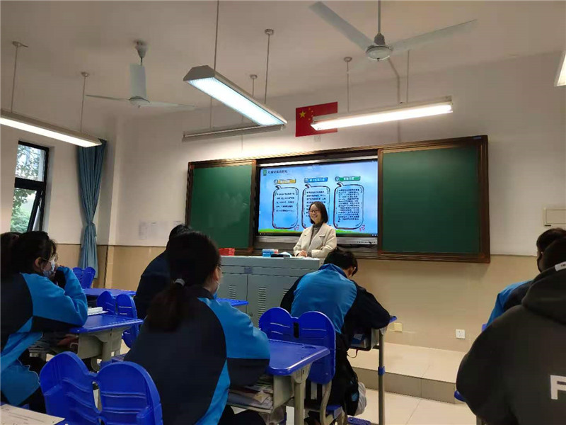 5-主题班会1.jpg
