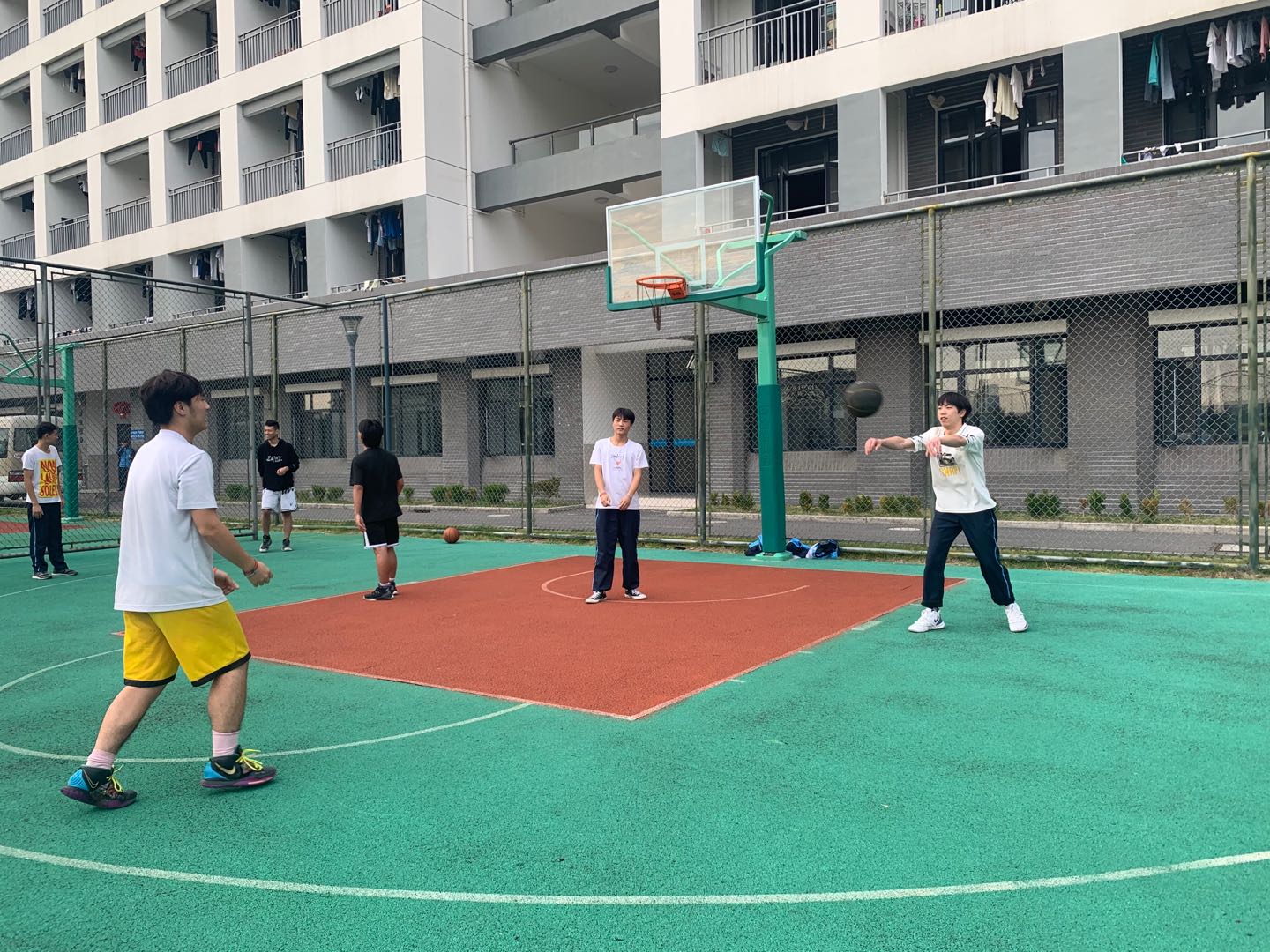 篮球.jpg