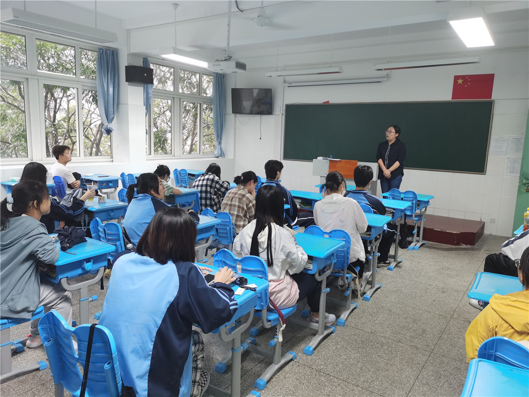 播音主持社.jpg 播音主持社.jpg