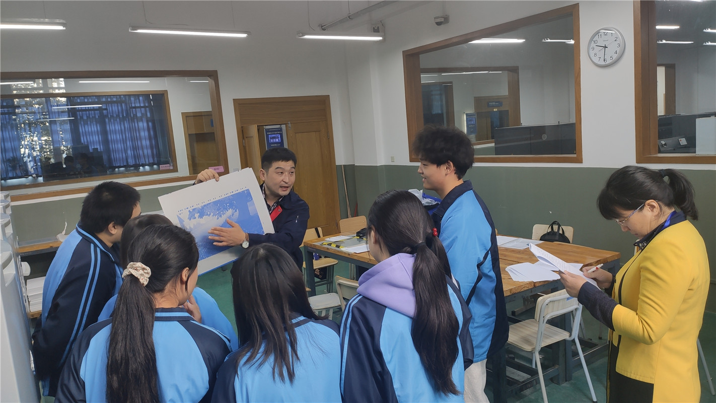 2-产品印刷综合实训-吴斌斌授课中4.jpg