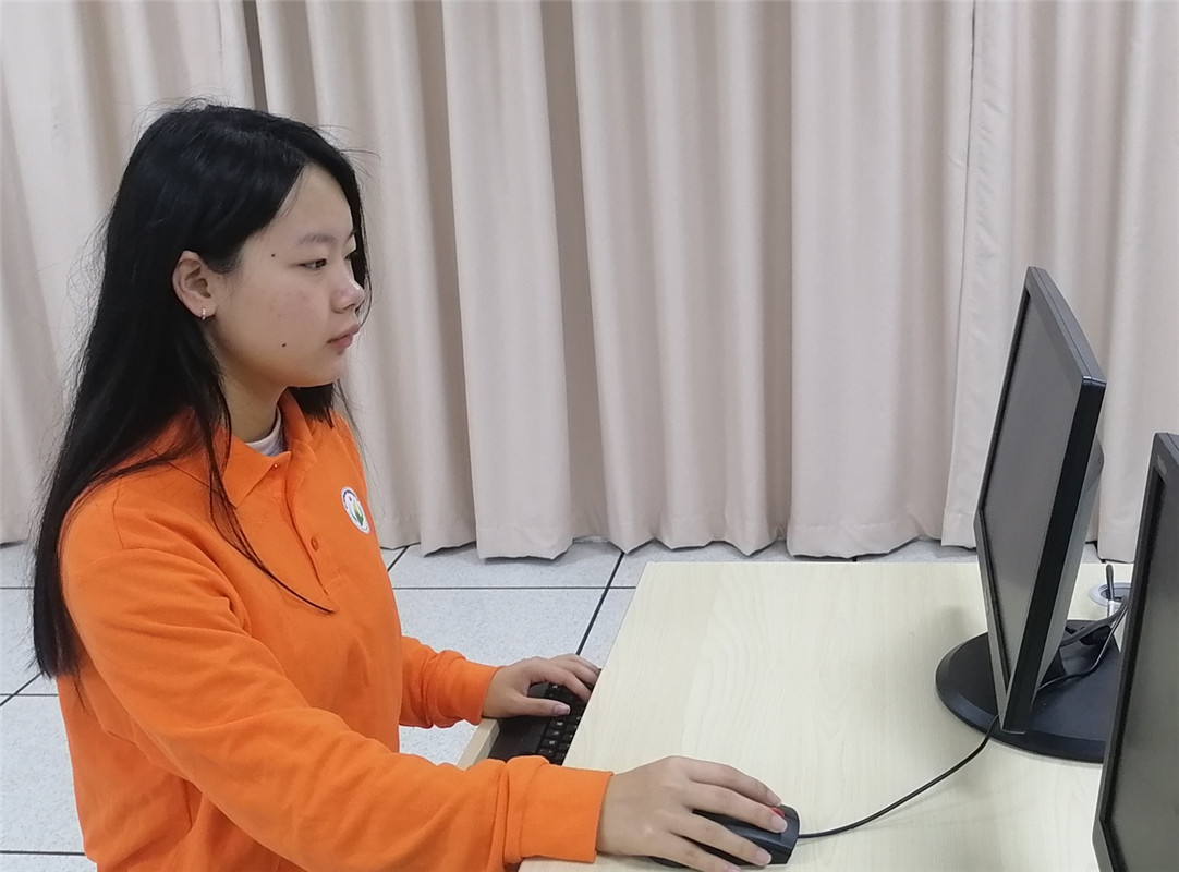 第七届全国印刷行业职业技能大赛平版制版员学生组一等奖彭依.jpg